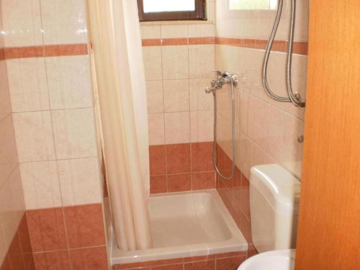 Apartment Tomislav Трогір Екстер'єр фото