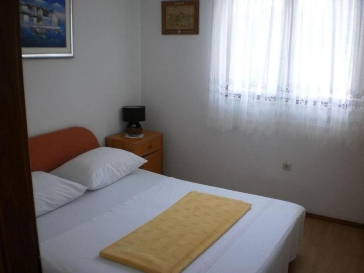 Apartment Tomislav Трогір Екстер'єр фото